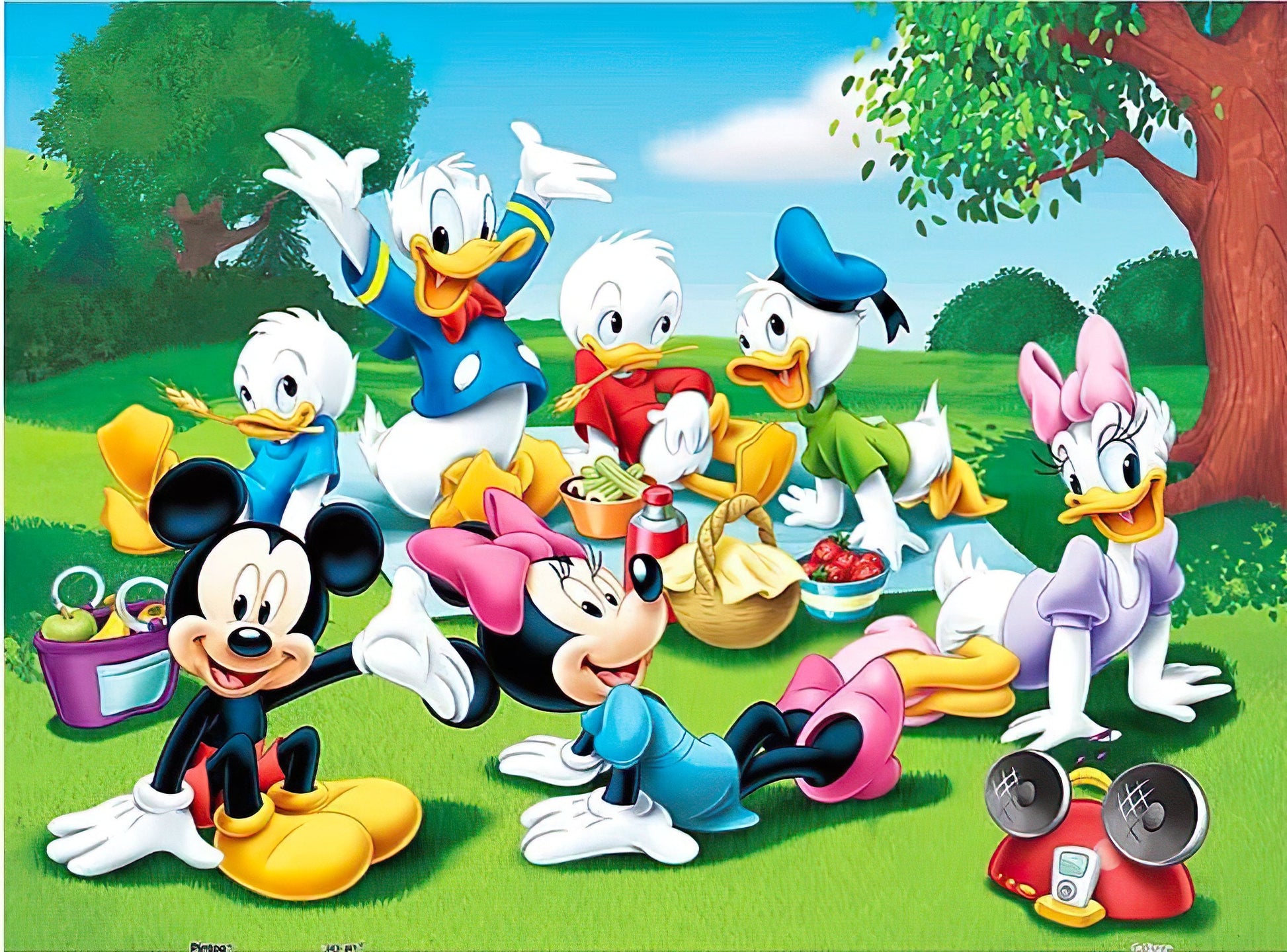 Pintoo • Mickey & Friends • The Picnic　300 PCS　Plastic　Jigsaw Puzzle