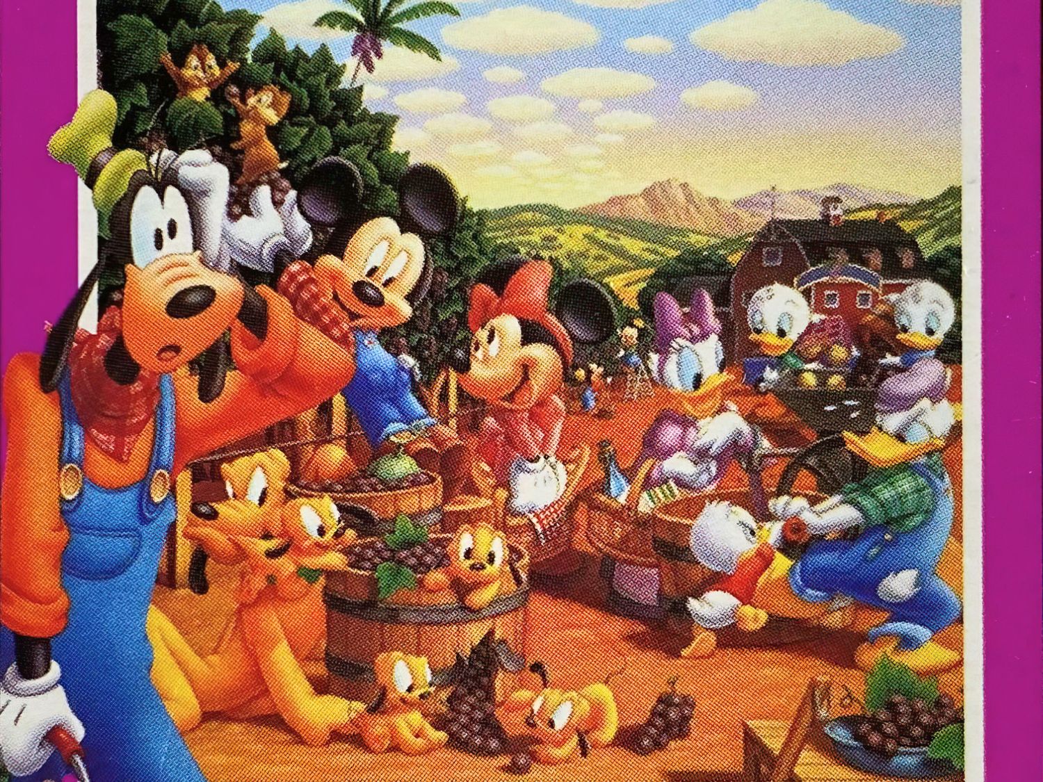 Yanoman • Mickey & Friends • Grape Picking　204 PCS　Jigsaw Puzzle